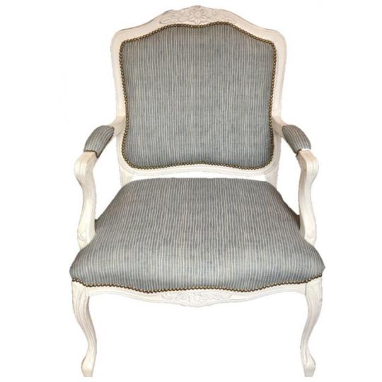 mediteransky kreslo kreslo stolicky pohodlny na citanie provence provansalsky biely toskansky toskansky kvalitny jedinecny stol jedalen obyvacka caluneny nabytok interierovy dizajn lameridiana renovacia balaton.jpg